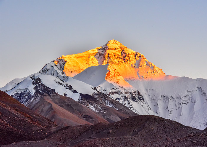 Der Sonnenaufgang am Mount Everest