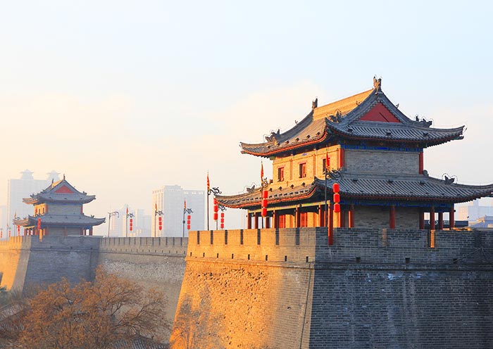 Die Stadtmauer in Xi'an ist eine der ältesten und größten Stadtmauer Chinas