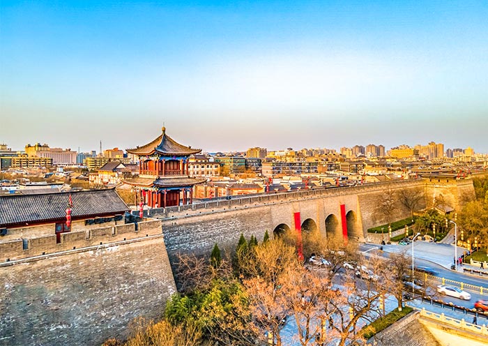 Die Stadtmauer in Xi'an ist eine der ältesten und größten Stadtmauer Chinas