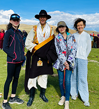 Teilnahme an den Festivals in Tibet Teilnahme an den Festivals in Tibet